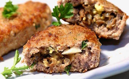 Mga recipe ng sinigang na Buckwheat: mga meatball, casserole, pancake at pancakes