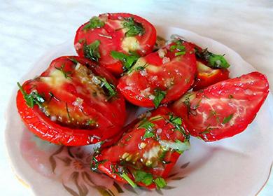 Korean tomaatit lautaselle
