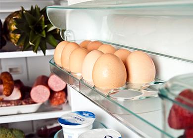 البيض في الثلاجة