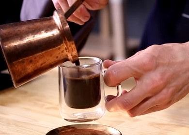 كيفية تحضير القهوة في الترك بشكل صحيح: وصفة مع صورة.