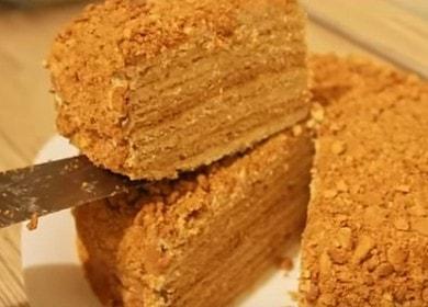 Ang masarap na cake Ryzhik: isang klasikong recipe na may mga hakbang-hakbang na mga larawan.