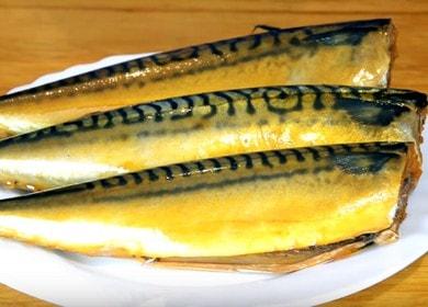 Ang masarap na malamig na pinausukang mackerel sa bahay: nagluluto kami ayon sa recipe na may larawan.