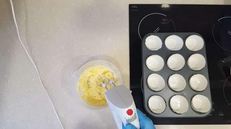 За да приготвите тарталети с пълнеж, подгответе съставките