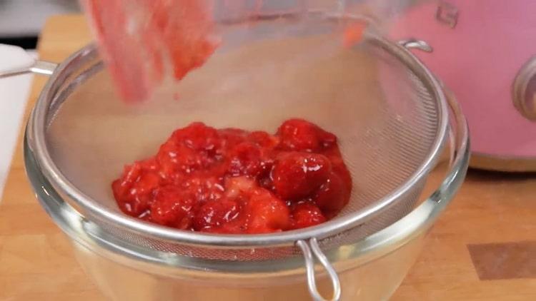 За да направите ягодов чийзкейк, подгответе съставките