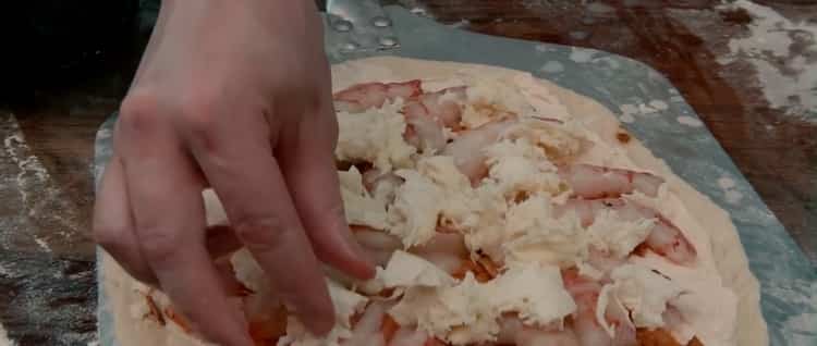 Пица със скариди: стъпка по стъпка рецепта със снимка