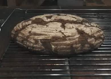 Sourdough rye bread ayon sa isang hakbang-hakbang na recipe na may larawan