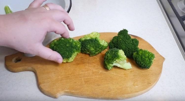 Сега знаете как да готвите броколи.