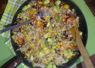 Мексикански ориз с боб и зеленчуци - много ароматно и вкусно ястие 🍲