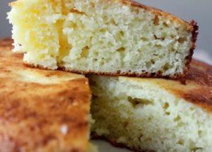 نحن نخبز mannik لذيذة وعطاء على القشدة الحامضة: وصفة بسيطة خطوة بخطوة مع صورة.