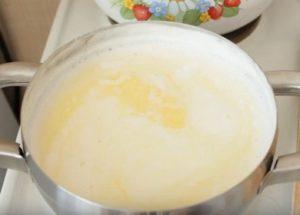 Приготвяме бърза и вкусна млечна супа с юфка по стъпка по стъпка рецепта със снимка.