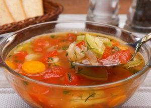 Проста рецепта за доматена супа от зеленчуци