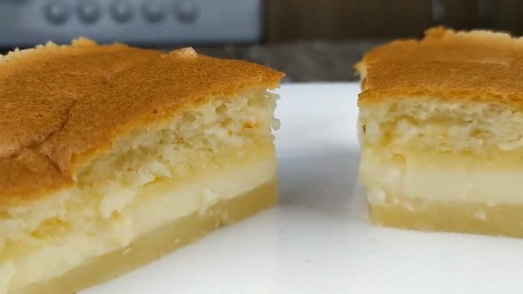 Smart cake ayon sa isang sunud-sunod na recipe na may isang larawan